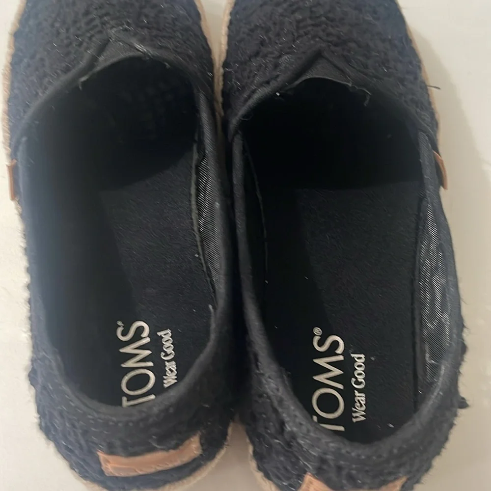 Toms Valencia Platform Espadrille black Crochet Lace size 6